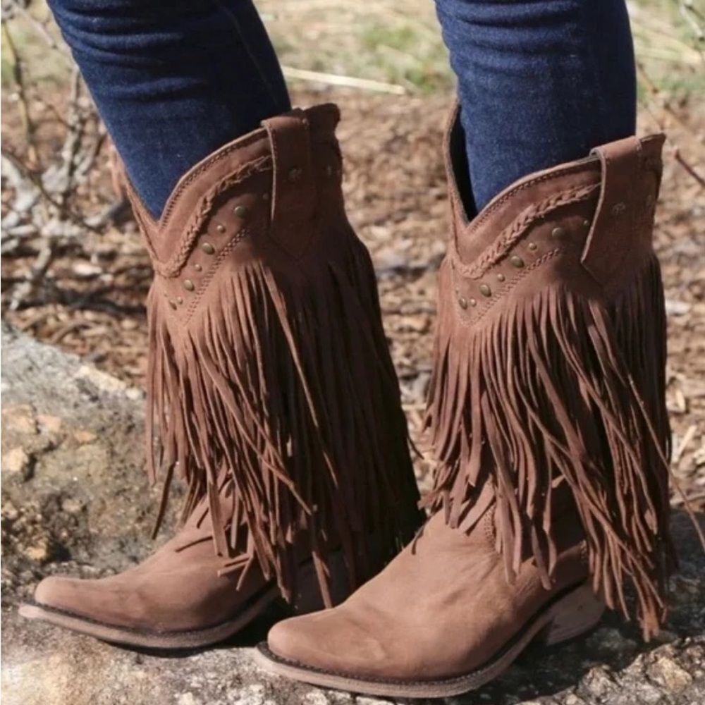 Liberty Black Vegas Fringe Boots In Faggio size 8.5